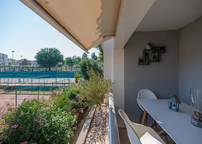 Διαμέρισμα Classy W Terrace@teniscourt *