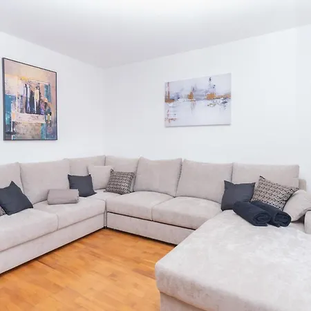 Classy W Terrace@teniscourt Appartement Split