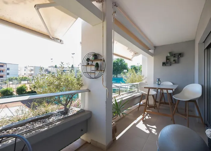 Classy W Terrace@teniscourt Apartament *