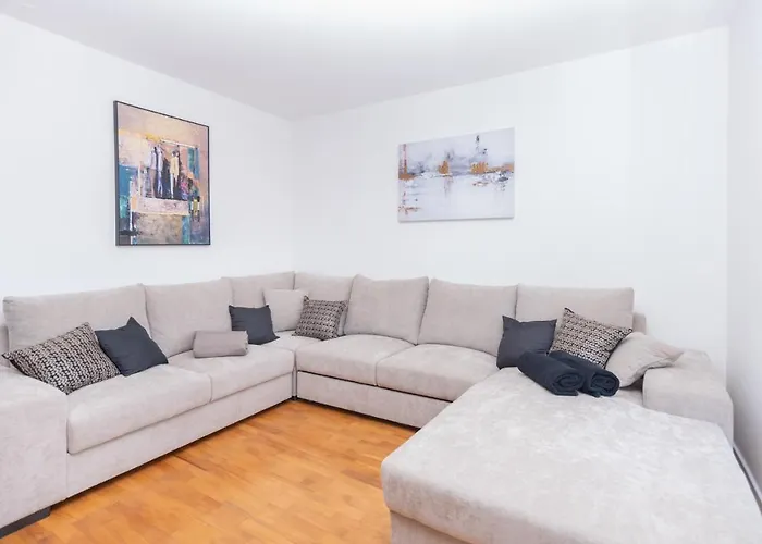 Classy W Terrace@teniscourt Apartament Split